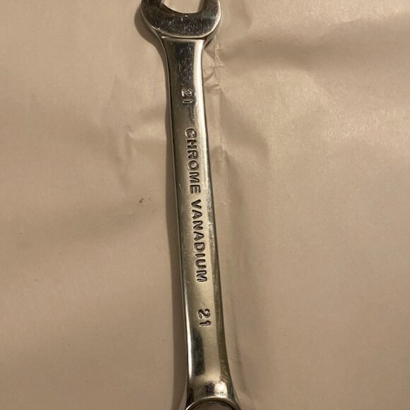 COMBINATION WRENCH - Picture 3 of 5